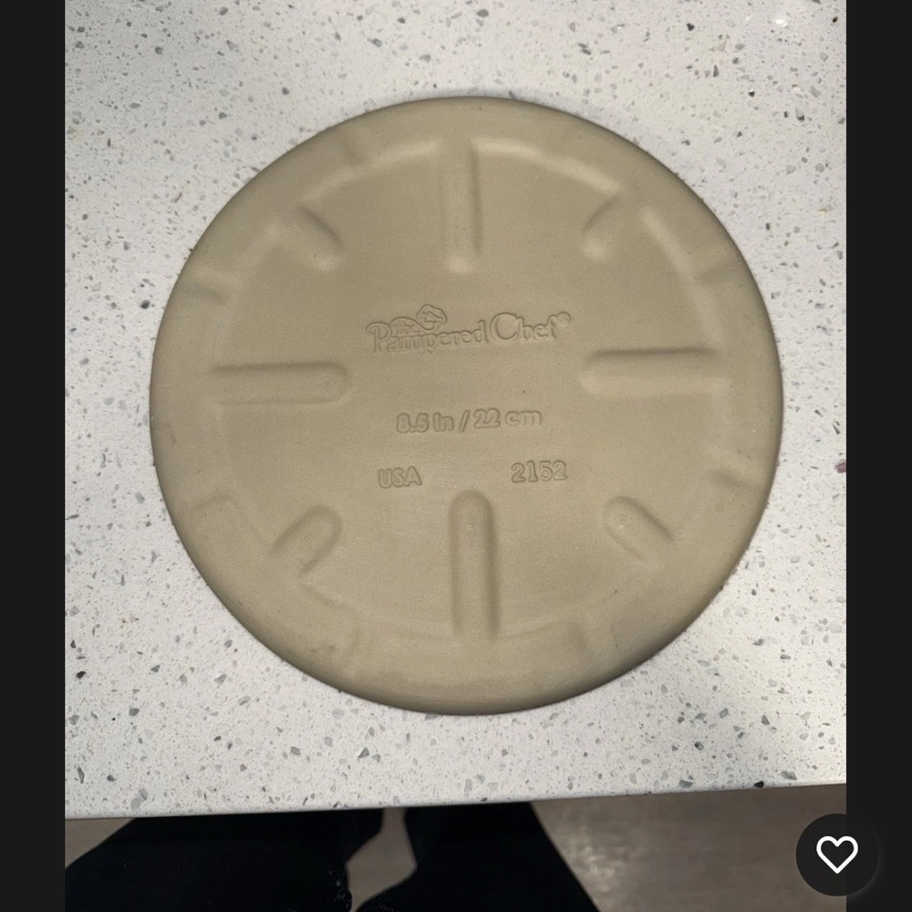Pampered Chef 8.5 inch Pizza Stone - Picture 2 of 2